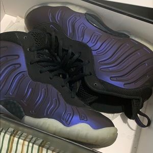 Nike Varsity Purple Posite 6Y “Eggplant”
